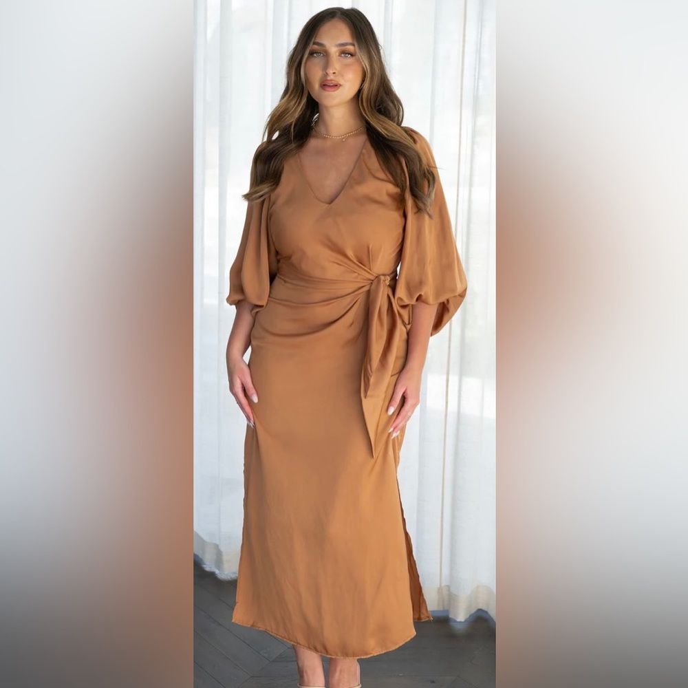 Billy J Meilani Dress - Peach Size 16 NWT